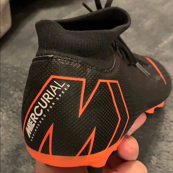 Nike soccer cleats - Picture 5 of 9